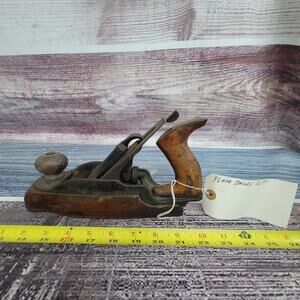 Vintage Bailey wood plane for parts/repair see pics
